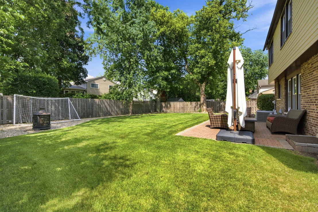 Photo of 802 E HACKBERRY Drive