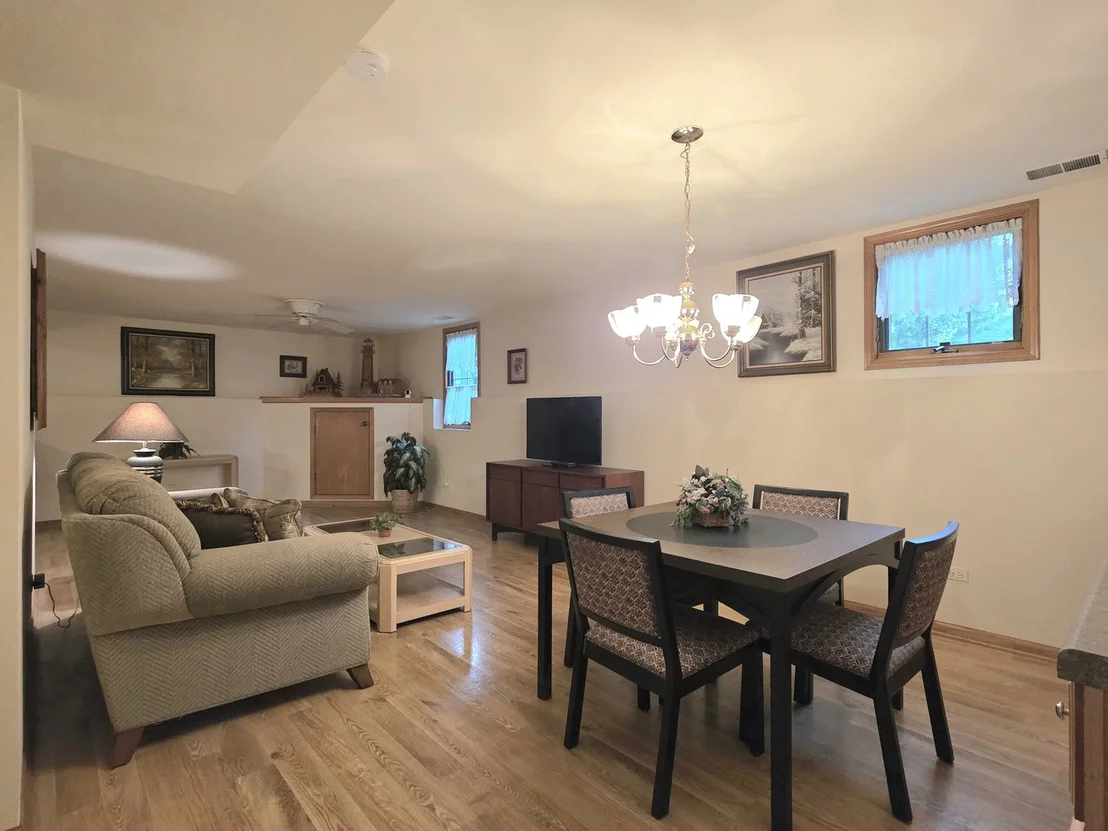 Photo of 601 Lisson