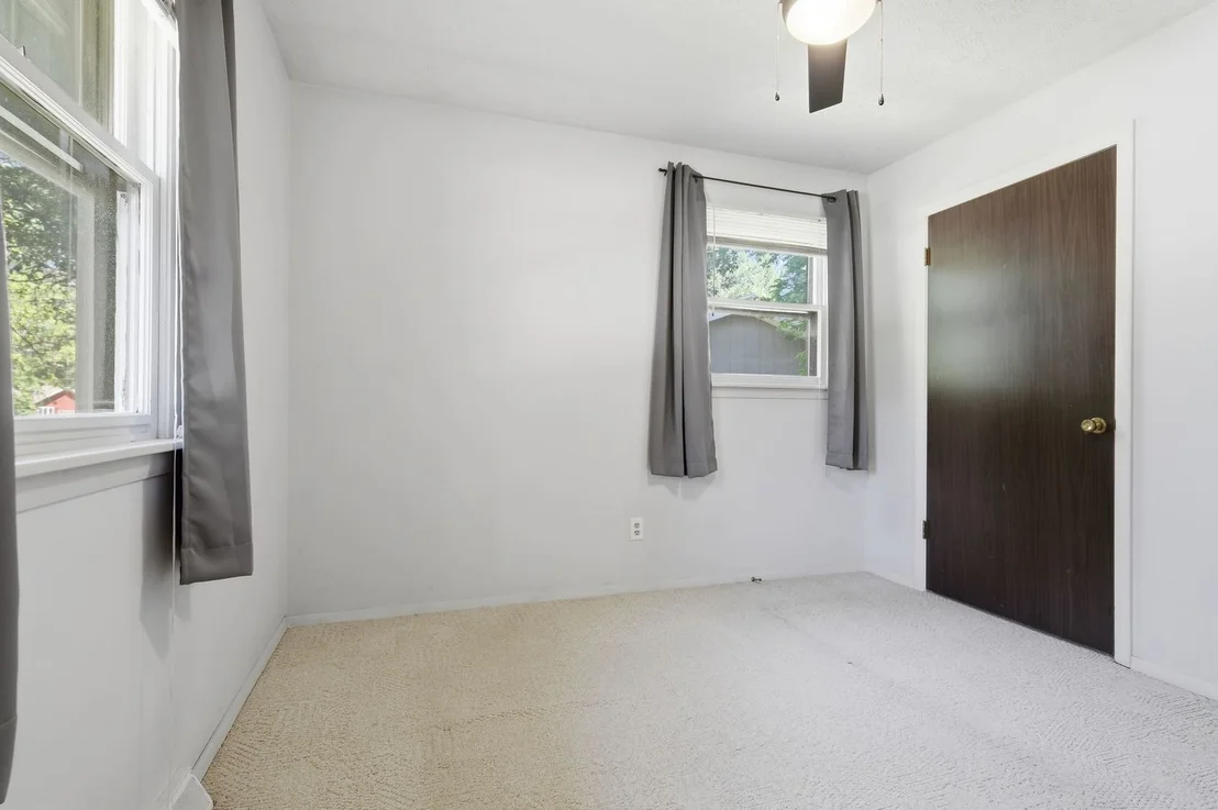 Photo of 218 Cambridge Drive