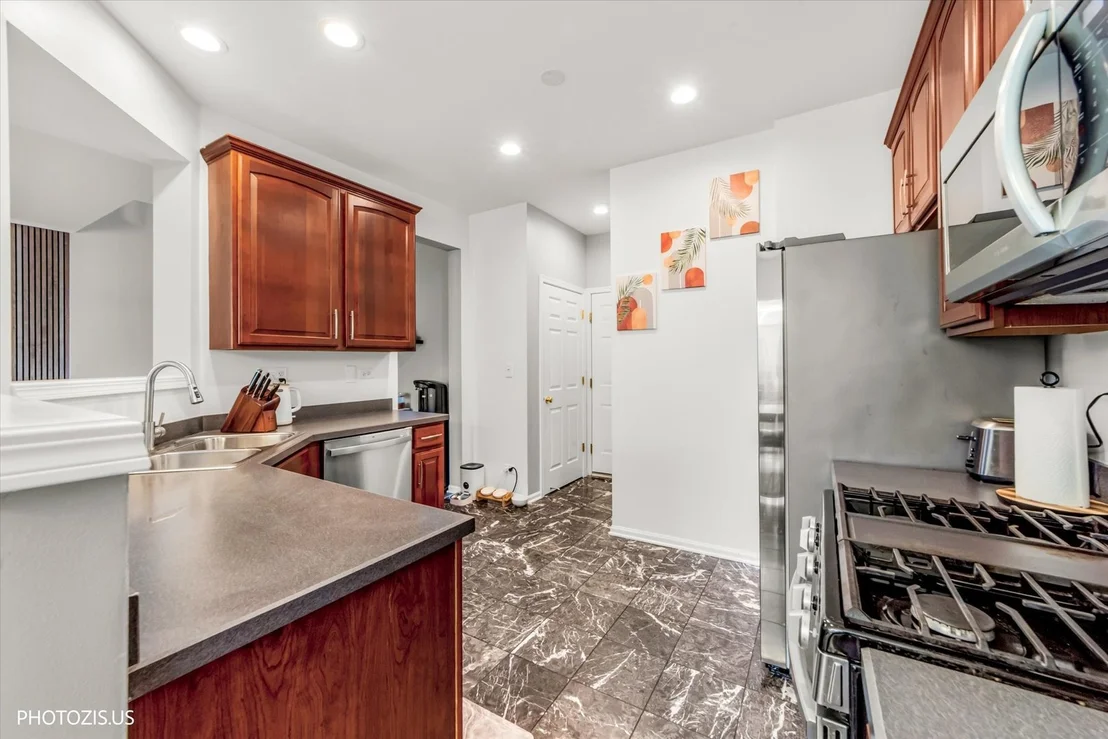 Photo of 908 Elizabeth Drive