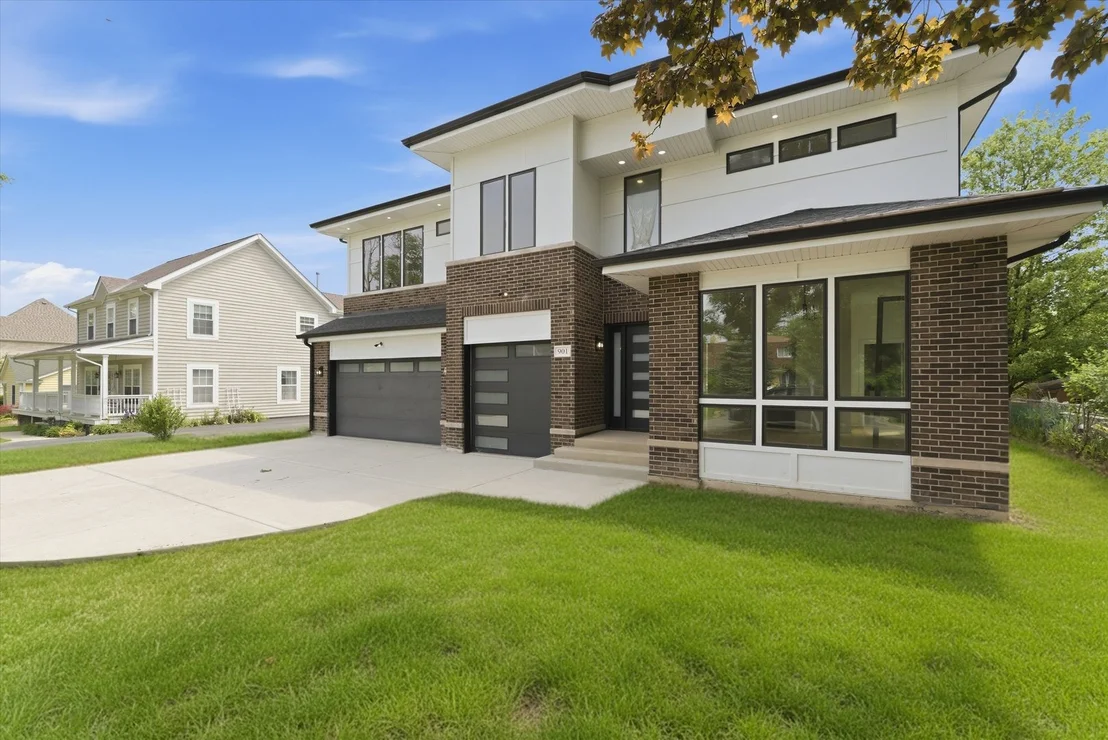 Photo of 901 Elmdale Road