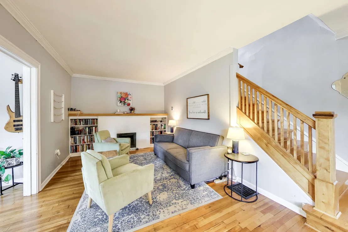 Photo of 834 Carpenter Avenue