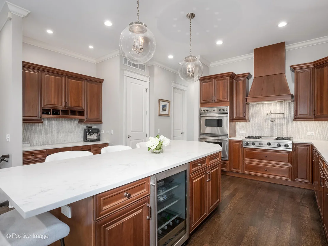 Photo of 1532 W Wolfram Street