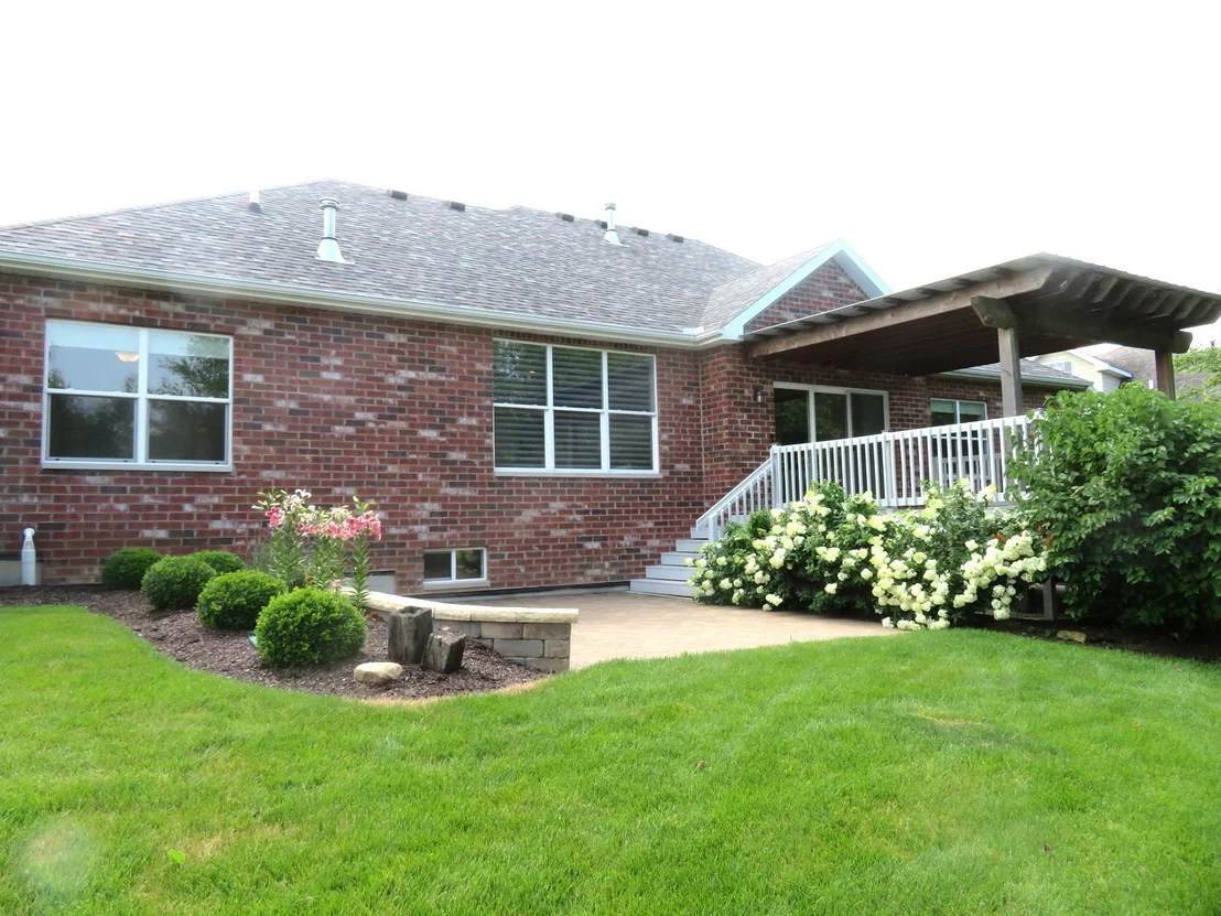Photo of 1428 Lakeside Lane