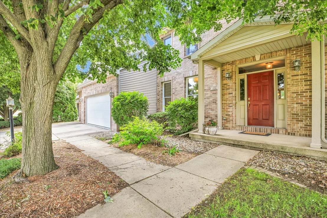 Photo of 2701 Summerhill Lane