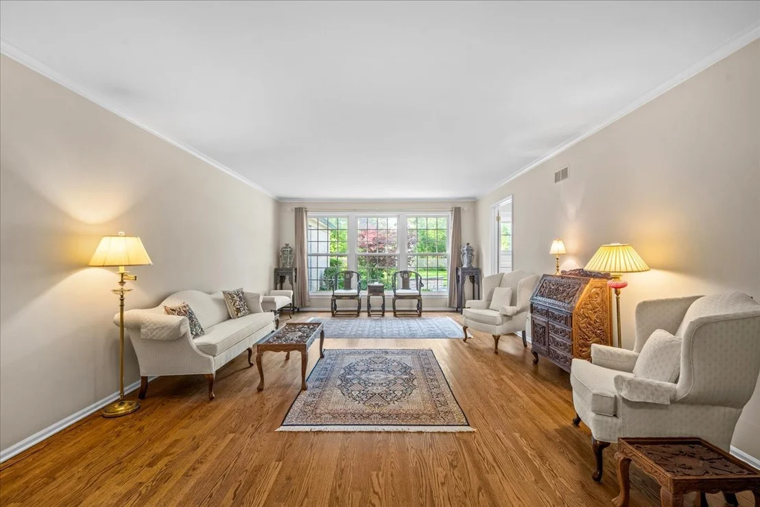 Photo of 912 Morningside Drive