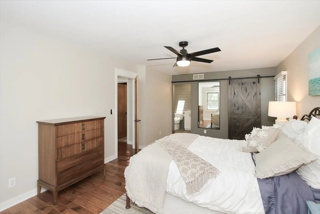 Photo of 1179 Hanover Drive