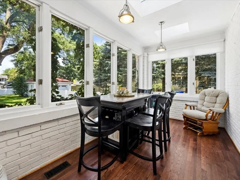 Photo of 201 W Union Avenue