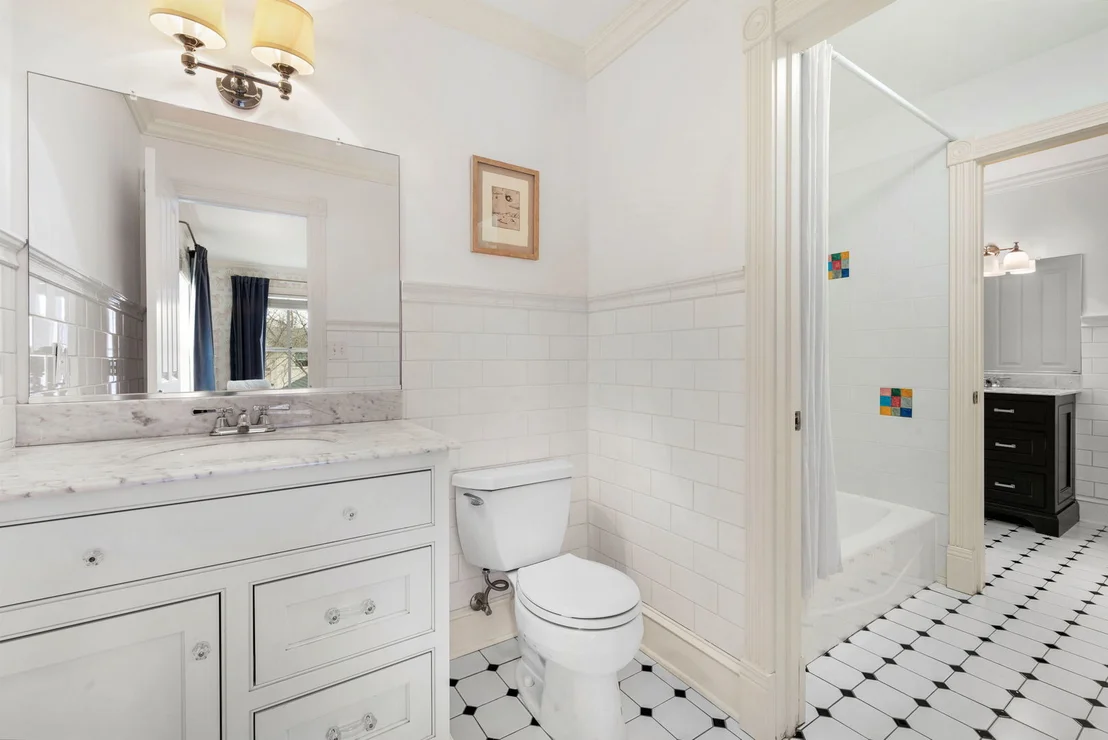 Photo of 146 Franklin Street