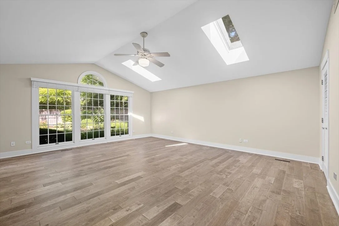 Photo of 320 Thackeray Lane