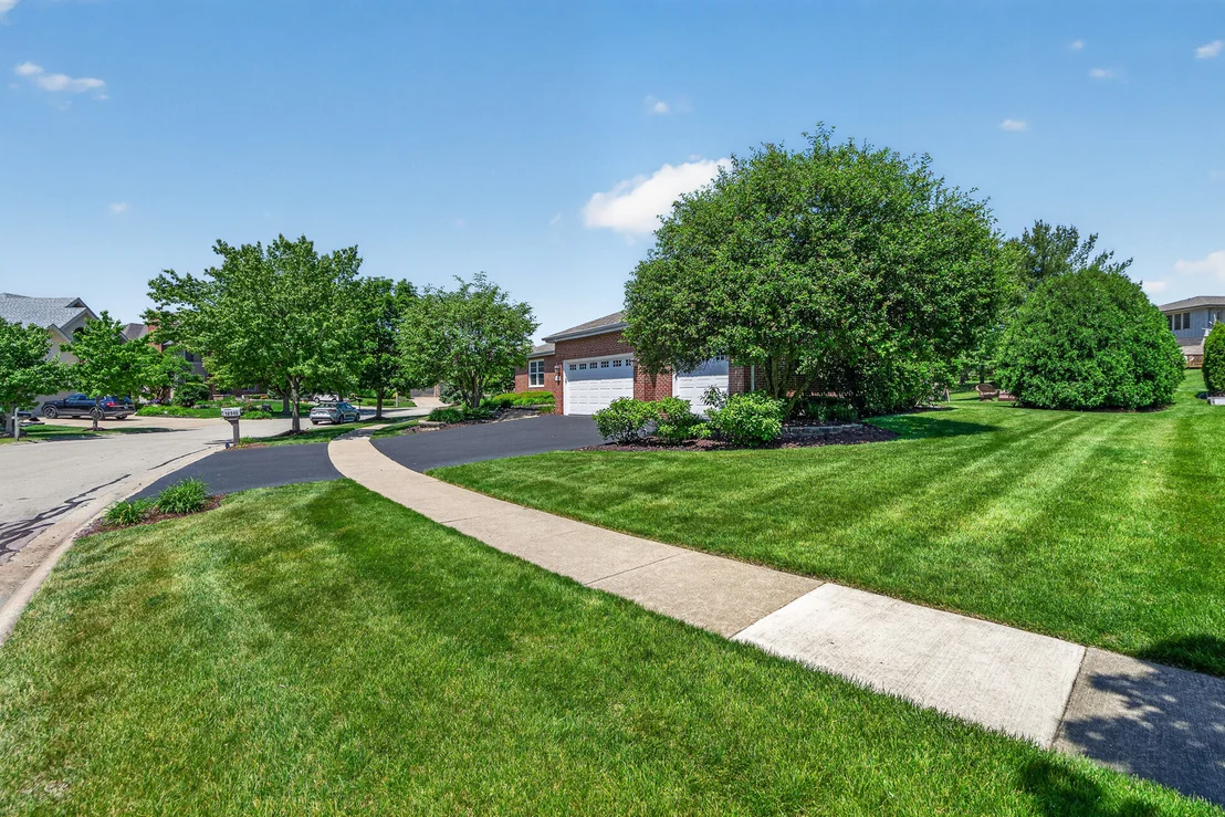 Photo of 16946 Mohican Drive