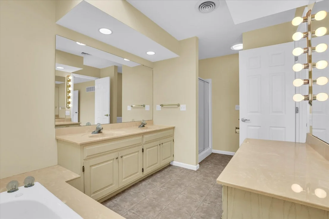 Photo of 1704 Bentbrook Drive