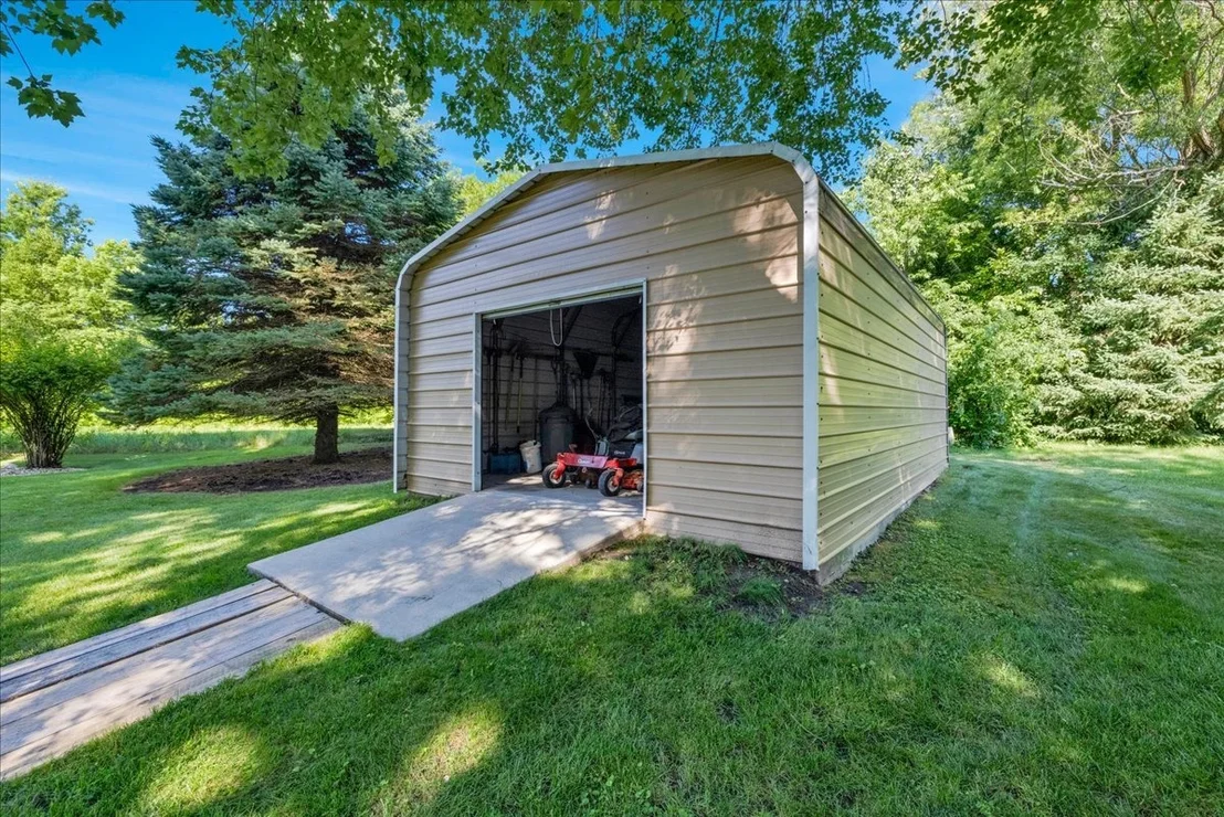 Photo of 41W210 Mare Lane