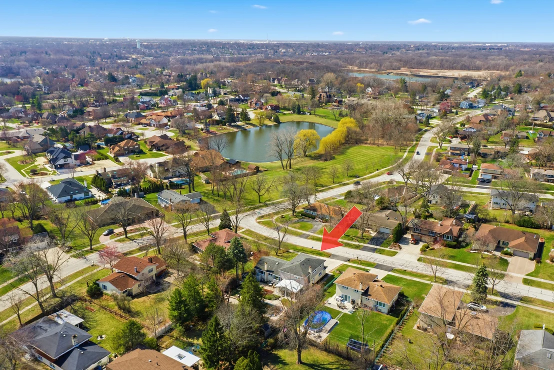 Photo of 715 Pinecroft Drive