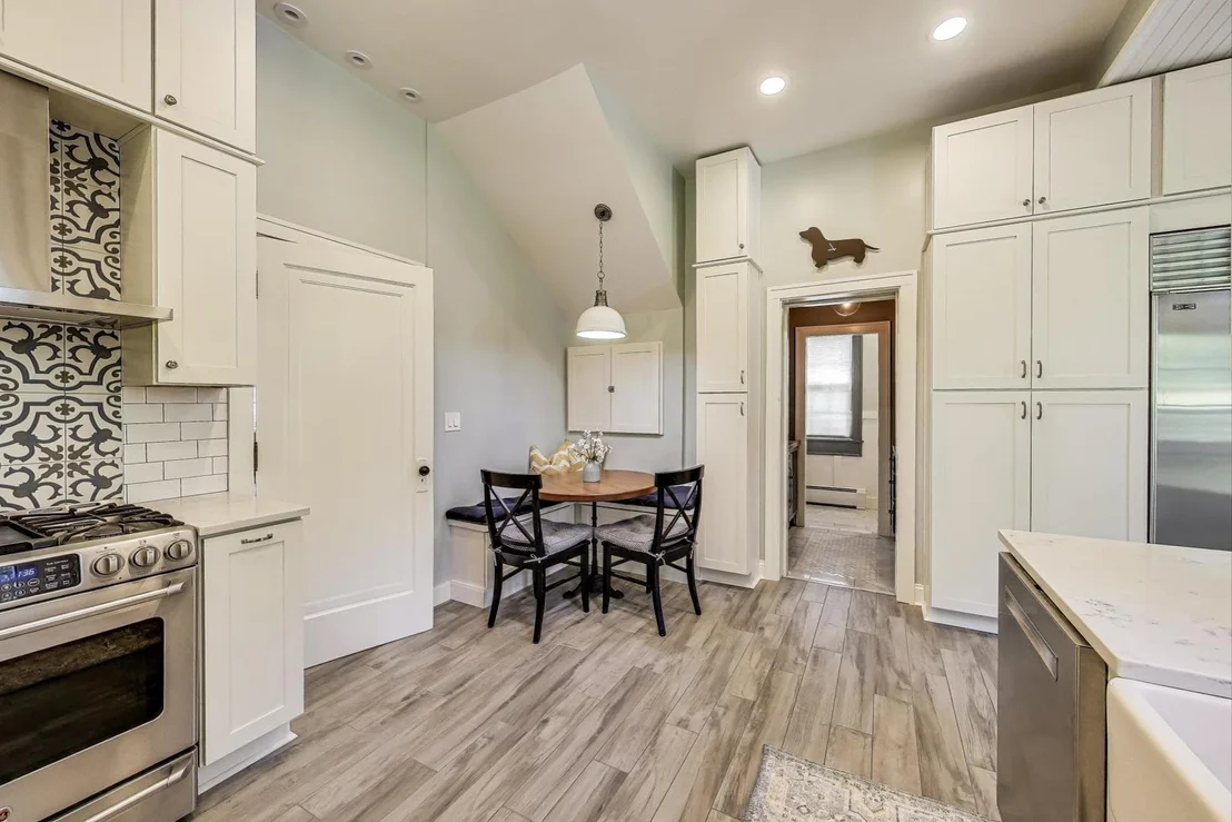 Photo of 1606 Forest Avenue