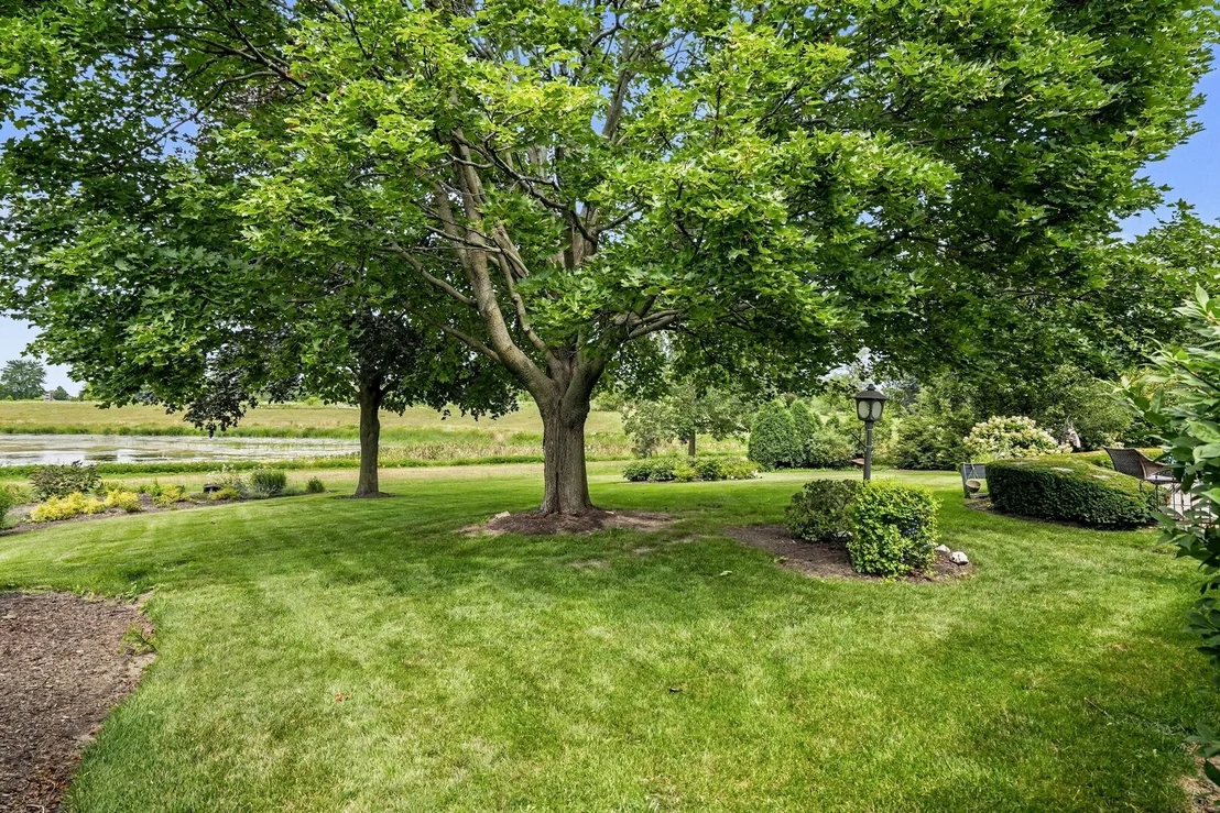 Photo of 252 Cardinal Drive