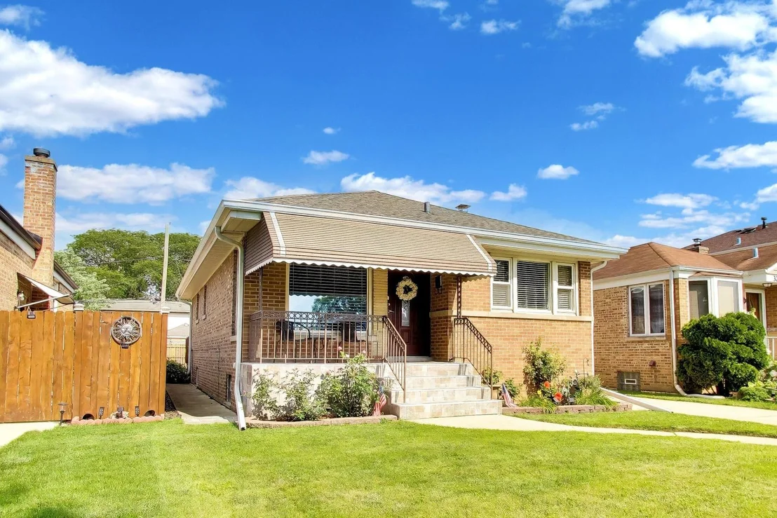 Photo of 3225 Sunset Lane