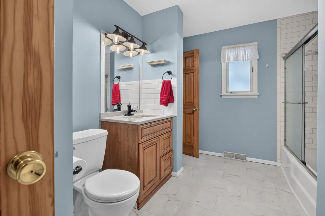Photo of 1204 Searle Drive