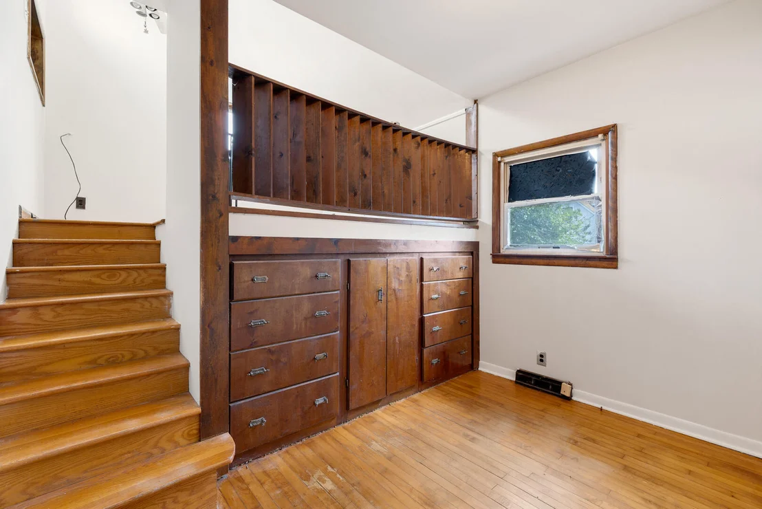 Photo of 13 W 37th Street