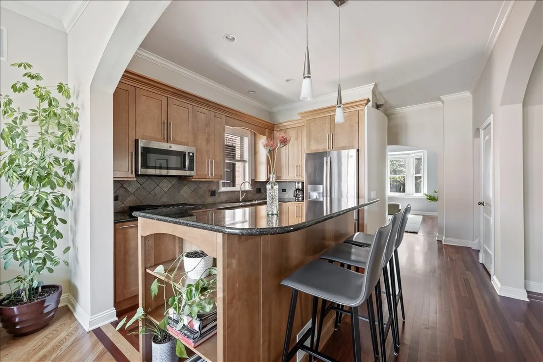 Photo of 1332 W School Street