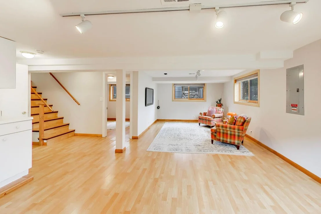 Photo of 325 Dodge Avenue