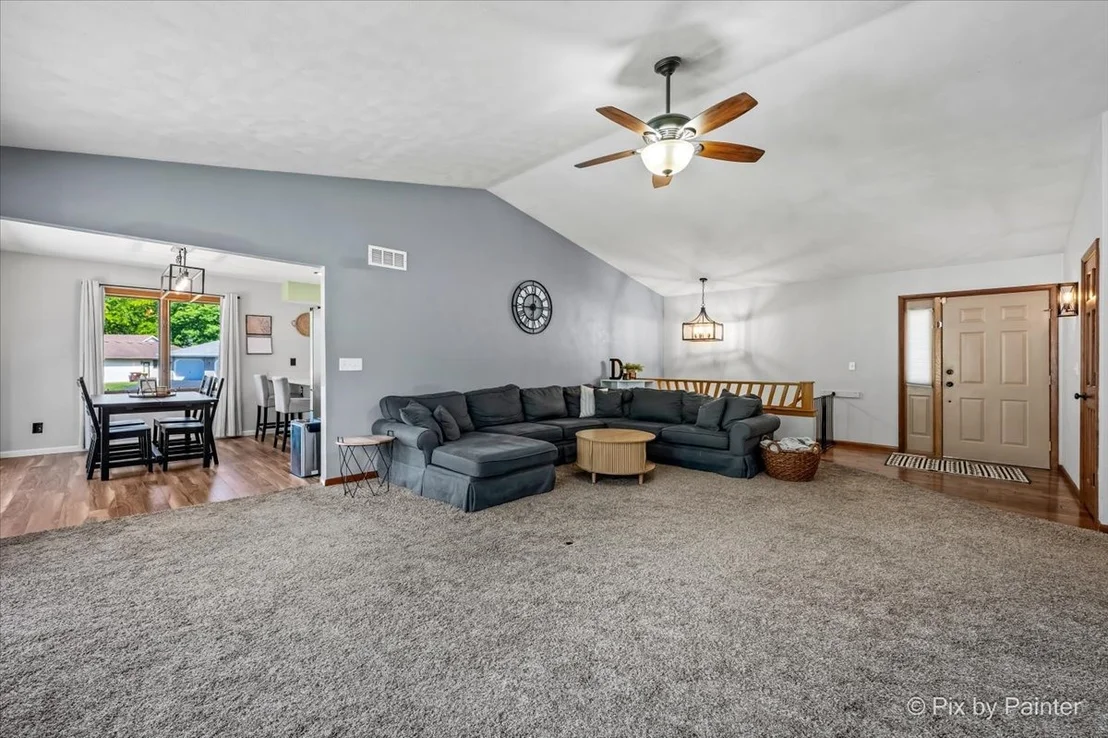 Photo of 7585 Derby Close