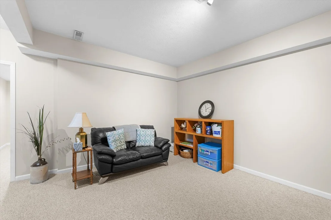 Photo of 3908 Turnberry Drive