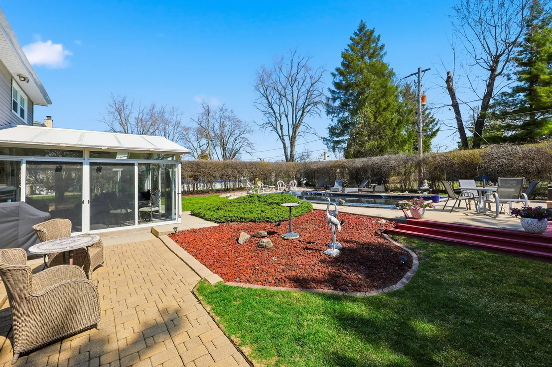 Photo of 715 Pinecroft Drive
