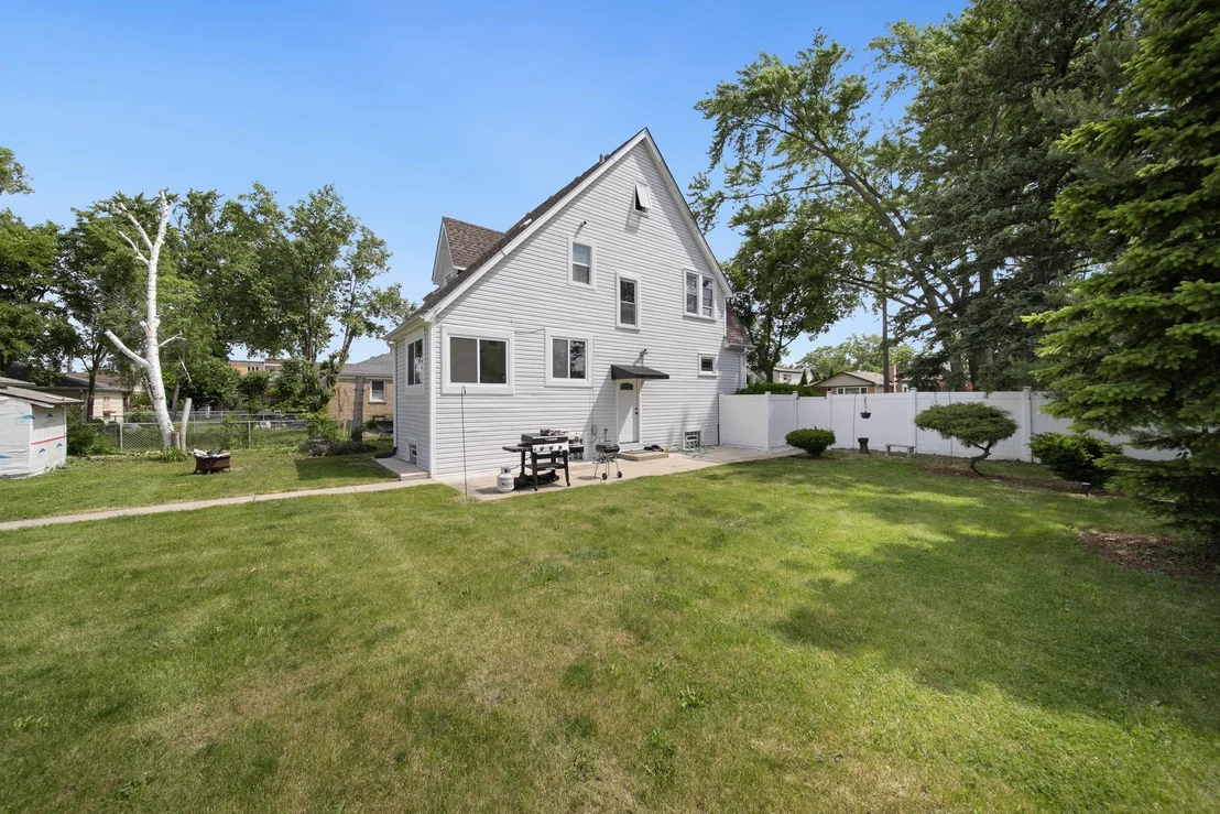 Photo of 2632 Maple Street
