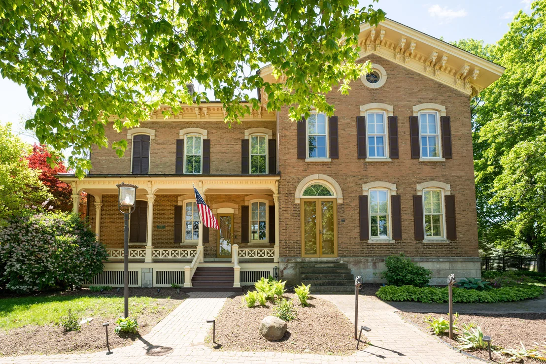 Photo of 1542 Plainfield Road