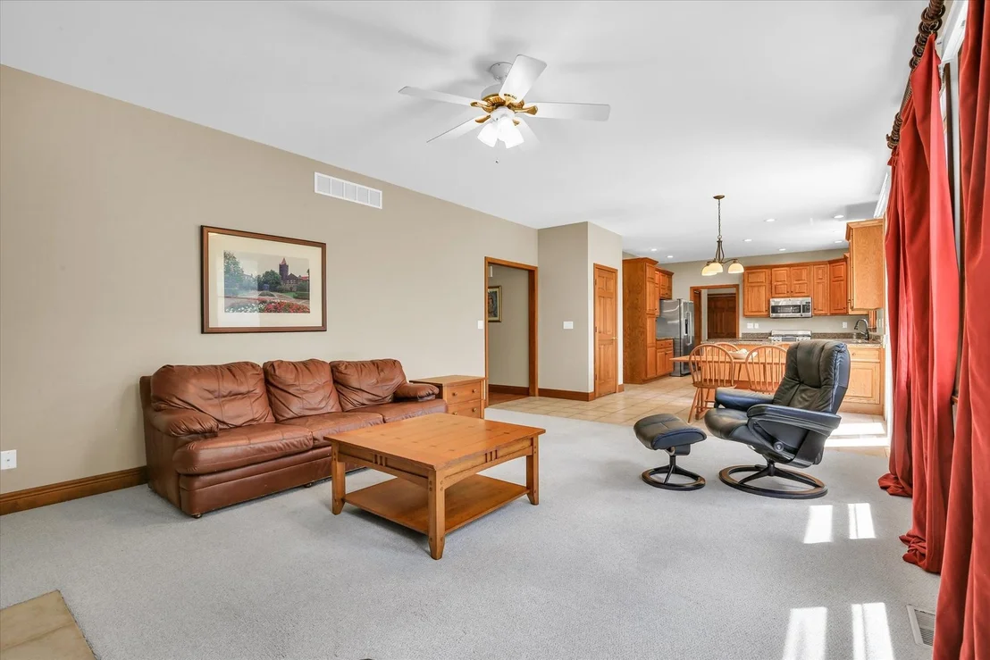 Photo of 2701 Summerhill Lane