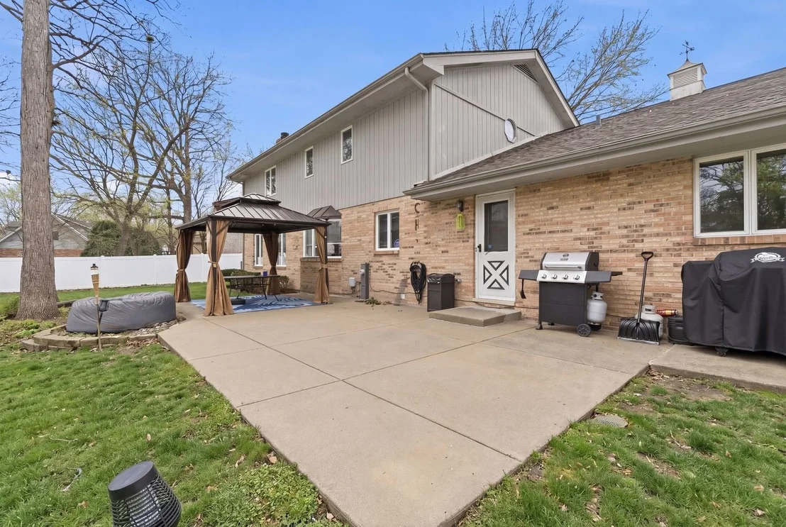 Photo of 18118 Whitman Lane