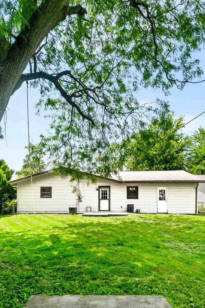 Photo of 816 Mayflower Avenue