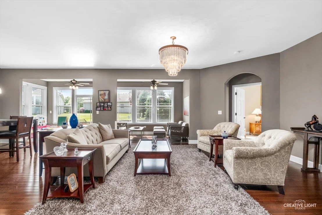 Photo of 2832 Chevy Chase Lane