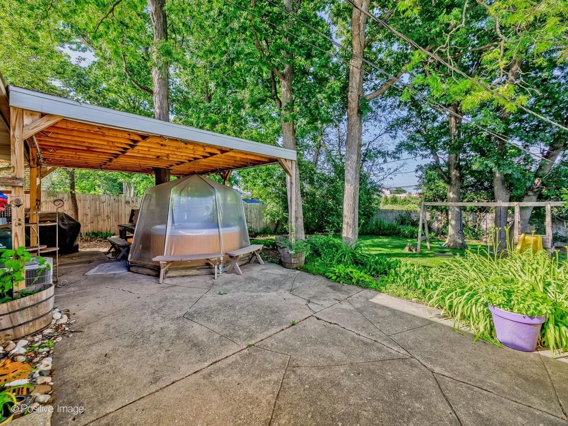 Photo of 1025 Longaker Road