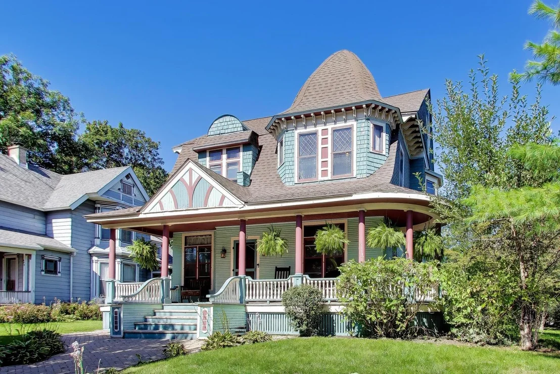 Photo of 582 PARK Street