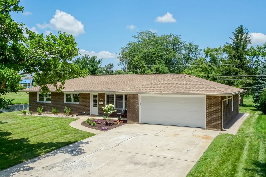 Photo of 802 Karin Drive