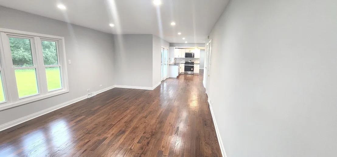 Photo of 1421 Lawrence Crescent