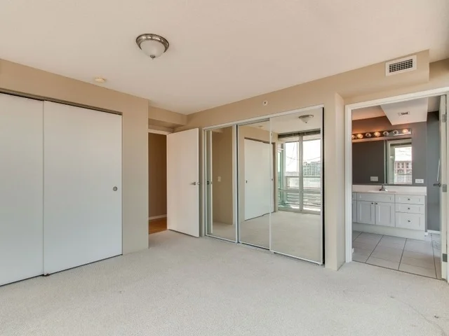 Photo of Unit 1221 at 800 Elgin Road