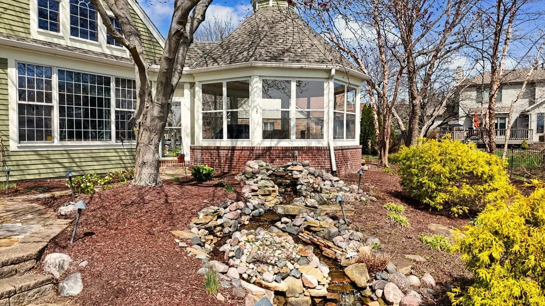 Photo of 2204 Edgewater Place