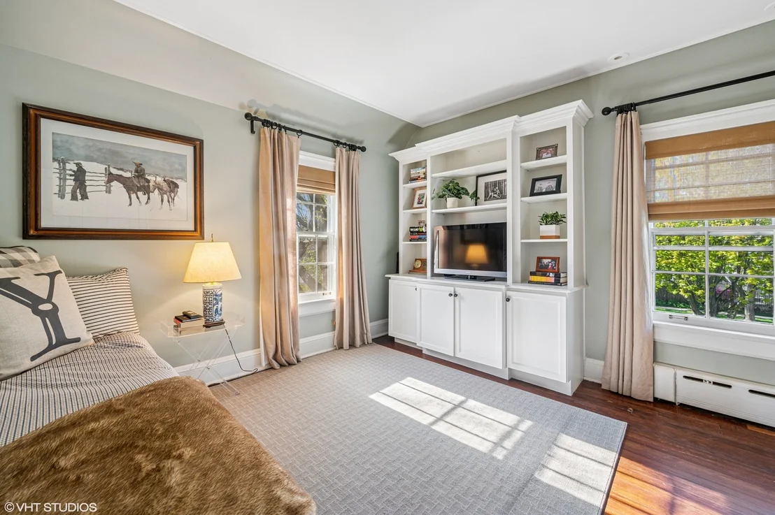 Photo of 560 Elm Street