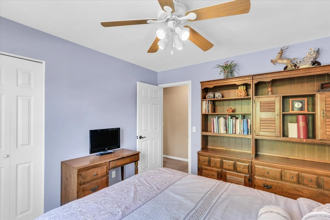 Photo of 613 Crestview Drive