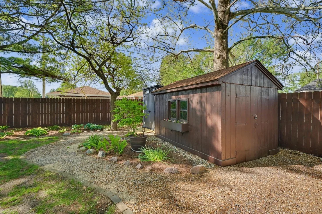 Photo of 1115 Foothill Drive