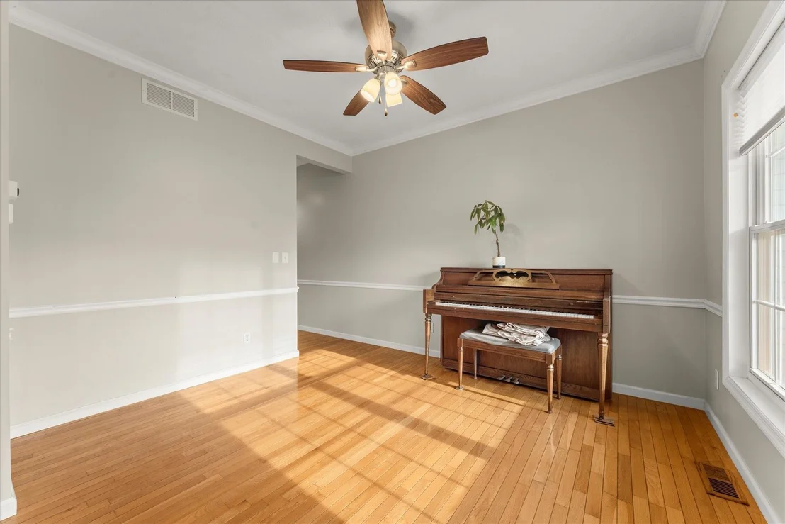 Photo of 1703 Deer Run Drive