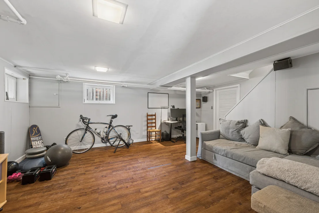 Photo of 2216 Forestview Road