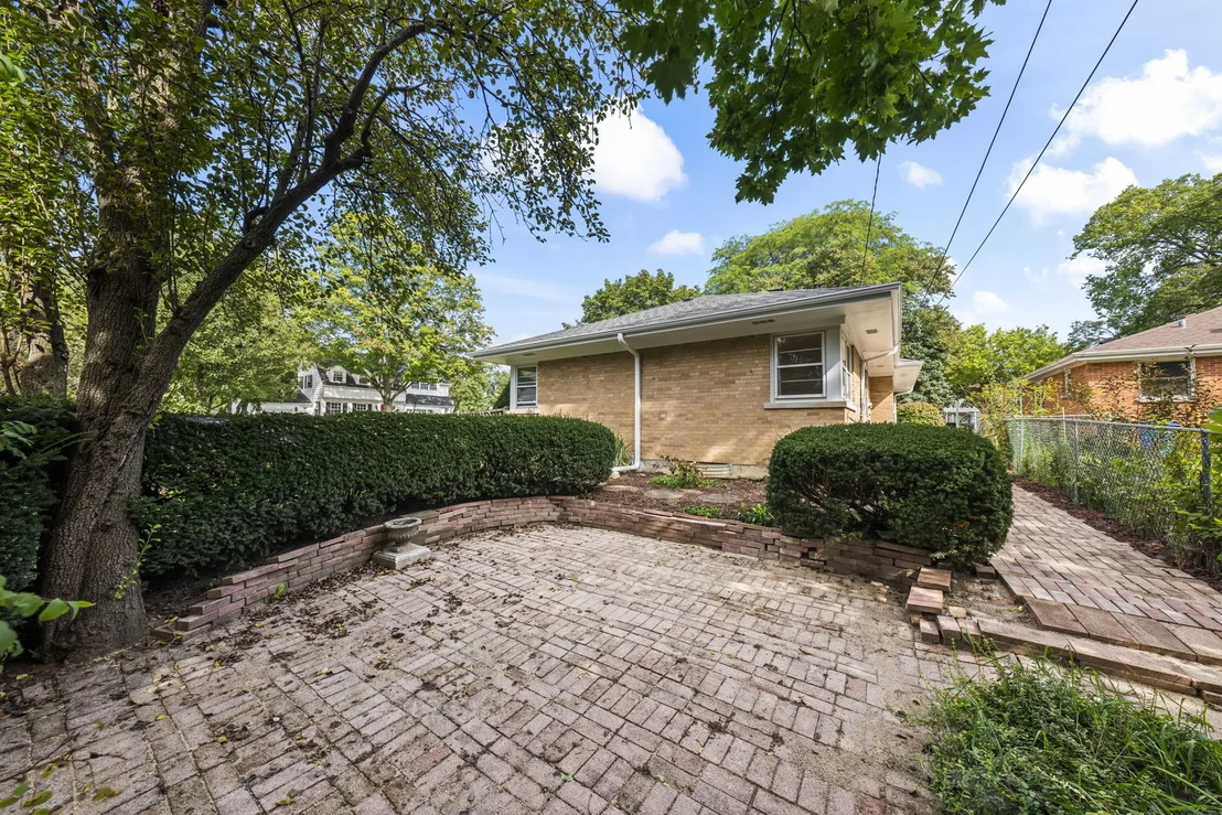 Photo of 320 N Main Street