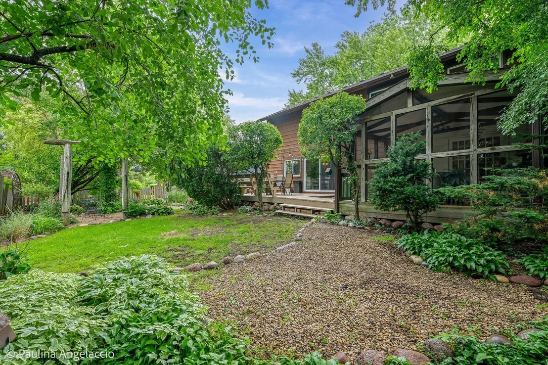 Photo of 1102 N Pepper Tree Drive