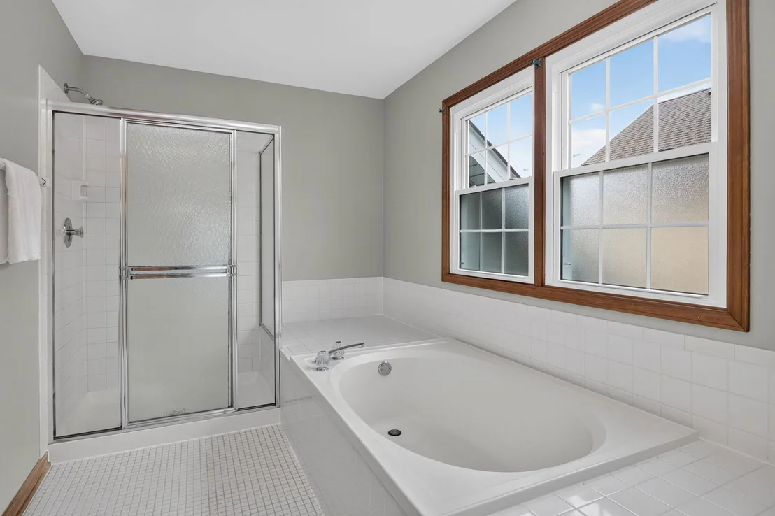 Photo of 0N651 Alta Lane