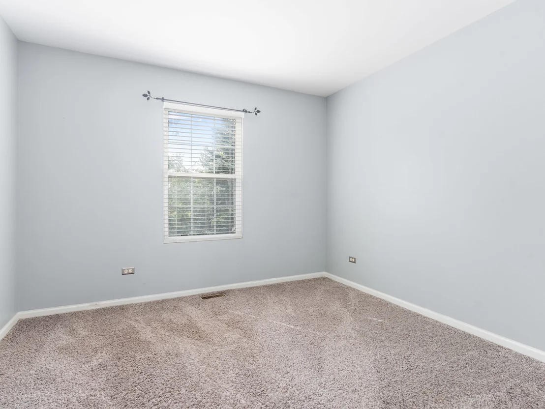 Photo of 24246 Leski Lane