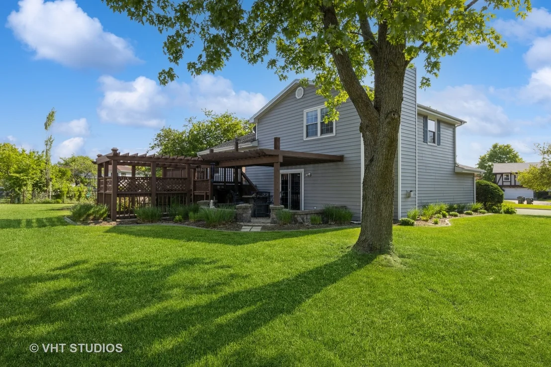 Photo of 1061 Warwick Circle N